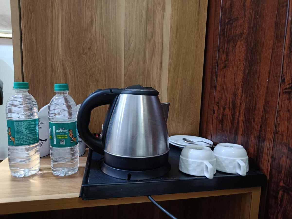 The Dwelling Paradise Hotel Greater Noida Ngoại thất bức ảnh